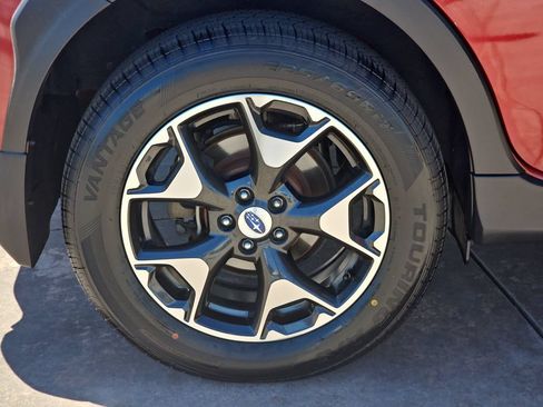 Used 2018 Subaru Crosstrek 2.0i Premium w/ Moonroof Package AWD/4WD image 37
