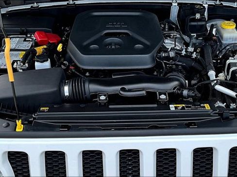Used 2023 Jeep Wrangler Unlimited Sport AWD/4WD image 31