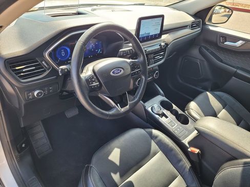 Used 2020 Ford Escape Titanium w/ Titanium Premium Package 2.0 image 7