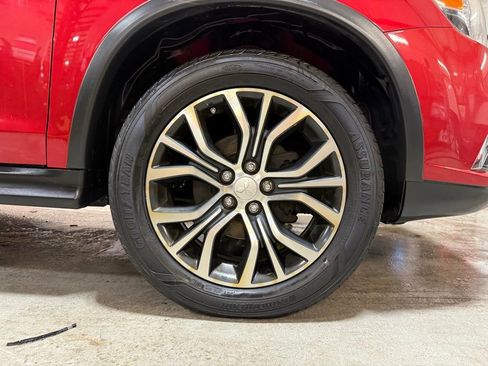 Used 2017 Mitsubishi Outlander Sport SE AWD/4WD image 33