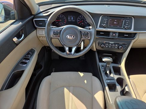 Used 2017 Kia Optima LX FWD image 12