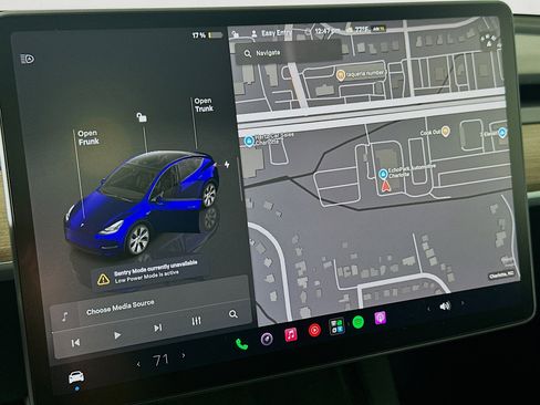 Used 2023 Tesla Model Y Long Range AWD/4WD image 21