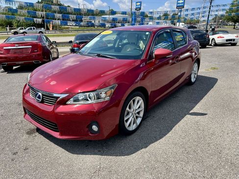 Used 2011 Lexus CT 200h FWD image 3