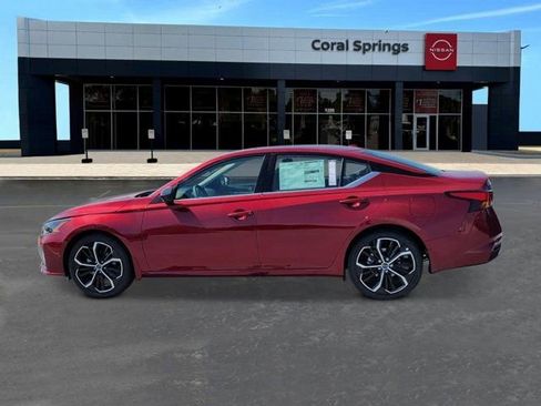 New 2026 Nissan Altima 2.5 SR FWD image 2