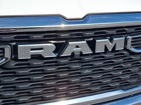 Used 2025 RAM 1500 Big Horn AWD/4WD image 34