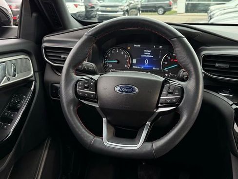 Certified 2024 Ford Explorer ST-Line w/ Class IV Trailer Tow Package image 10