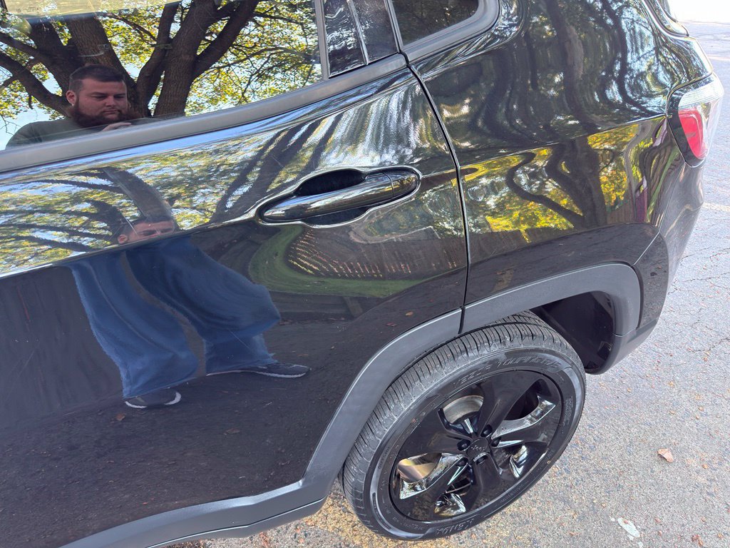 Used 2019 Jeep Compass Latitude AWD/4WD image 10