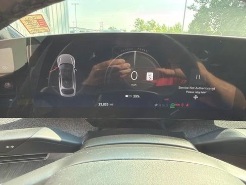Used 2024 Lucid Air Touring AWD/4WD image 14