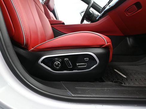 Used 2025 Jeep Wagoneer S Launch Edition image 51