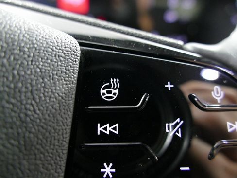 New 2025 Audi Q5 Premium Plus image 18