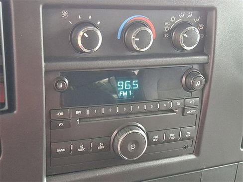 Used 2014 Chevrolet Express 3500 LT w/ LT Preferred Equipment Group image 18