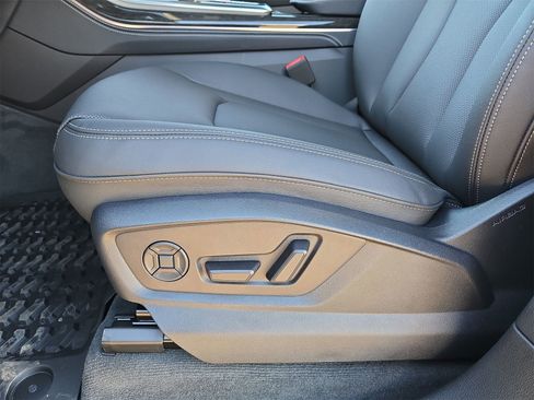 New 2026 Audi Q8 Premium Plus image 17
