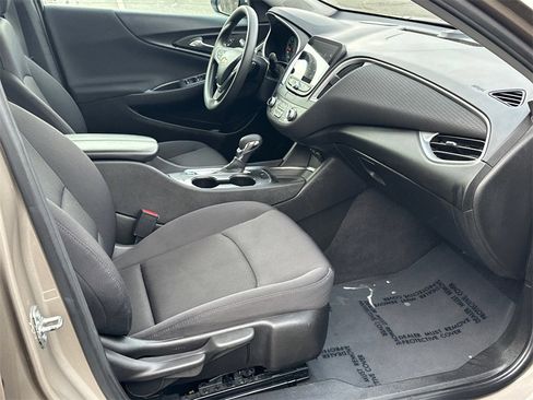 Used 2023 Chevrolet Malibu LT image 8