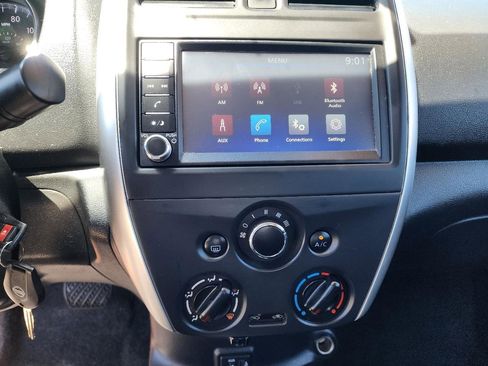 Used 2018 Nissan Versa SV FWD image 19