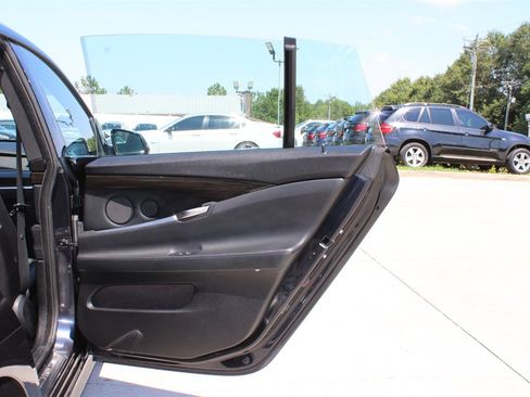 Used 2014 BMW 550i Gran Turismo xDrive image 32