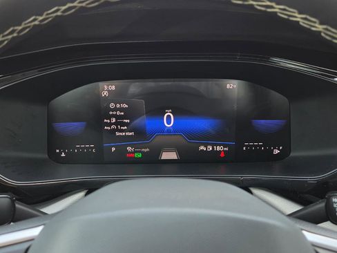 Used 2024 Volkswagen Taos S image 29