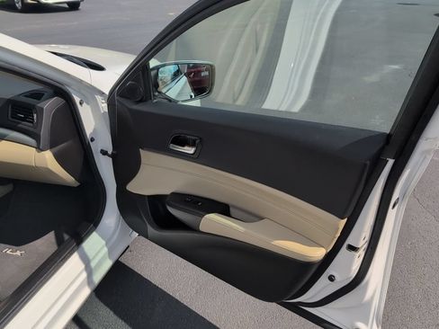 Used 2018 Acura ILX FWD image 39