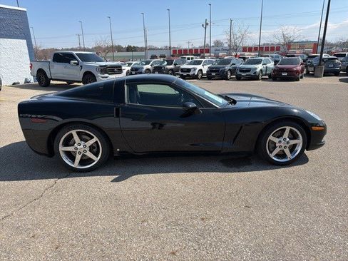 Used 2007 Chevrolet Corvette Coupe w/ Preferred Equipment Group image 6