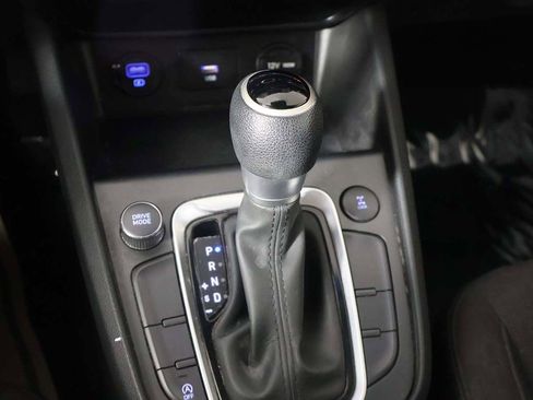 Used 2022 Hyundai Kona SEL AWD/4WD image 44