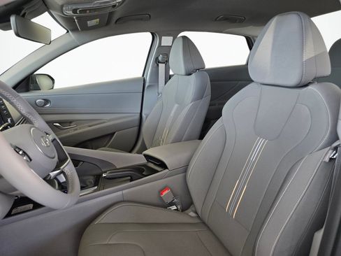 New 2026 Hyundai Elantra Sport FWD image 19