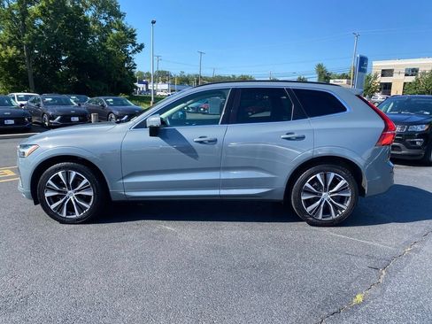 Used 2022 Volvo XC60 B5 Momentum w/ Climate Package AWD/4WD image 7