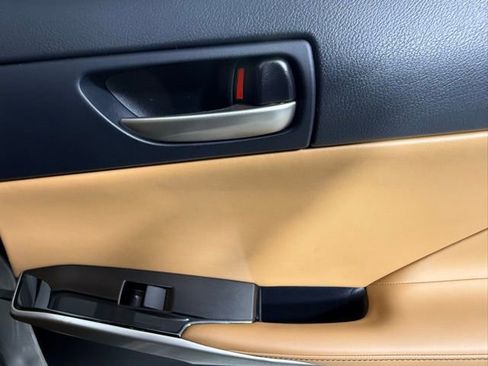 Used 2017 Lexus IS 300 AWD w/ Navigation System Package image 28