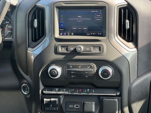 Certified 2025 GMC Sierra 3500 Pro w/ Convenience Package AWD/4WD image 13