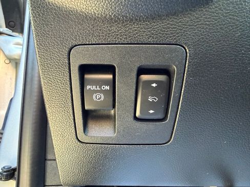 Used 2019 Ford F150 Lariat image 17