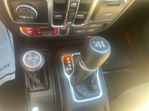 Used 2025 Jeep Wrangler Unlimited Sport S 4xe AWD/4WD image 25