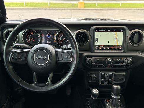 Used 2021 Jeep Wrangler Unlimited Sport AWD/4WD image 26