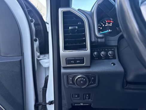 Used 2022 Ford F450 Platinum image 22