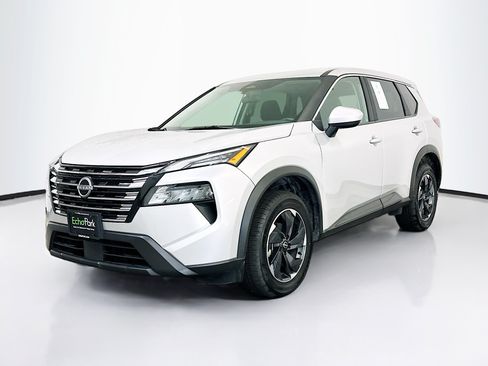 Used 2025 Nissan Rogue SV AWD/4WD image 3