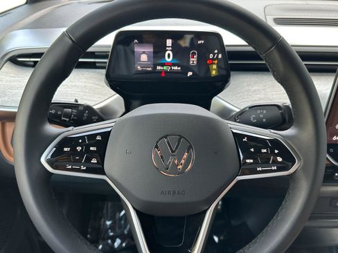 New 2025 Volkswagen ID. Buzz Pro S RWD image 24