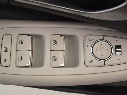 Used 2025 Hyundai Sonata SEL FWD image 21