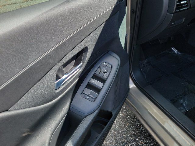New 2027 Nissan Sentra SV w/ Floor Mat Package FWD image 13
