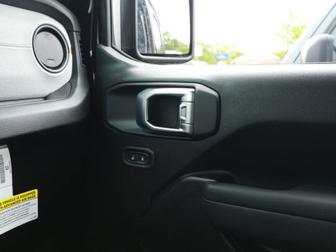 New 2026 Jeep Wrangler Willys AWD/4WD image 27