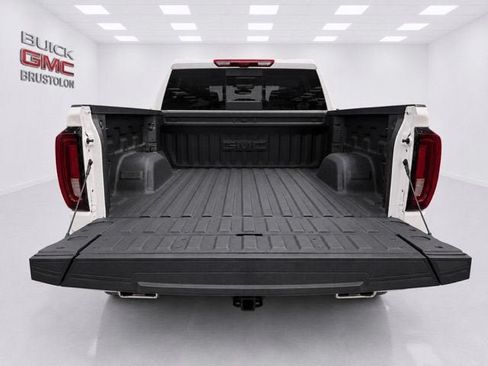 New 2026 GMC Sierra 1500 AT4 w/ Technology Package AWD/4WD image 7