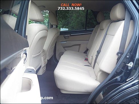 Used 2012 Hyundai Santa Fe GLS image 12