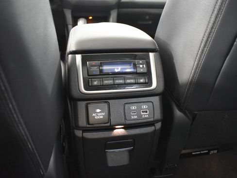 Used 2023 Subaru Ascent Touring image 32