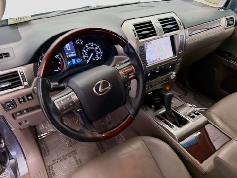 Used 2019 Lexus GX 460 Premium image 7