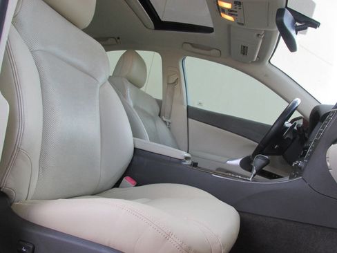 Used 2011 Lexus IS 250 w/ Premium Pkg Value Edition RWD image 19