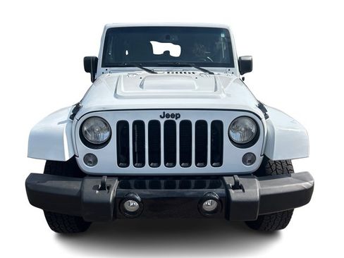 Used 2014 Jeep Wrangler Unlimited Sahara w/ Dual Top Group AWD/4WD image 13