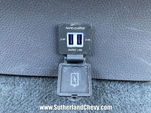 Used 2023 Toyota Camry SE image 40