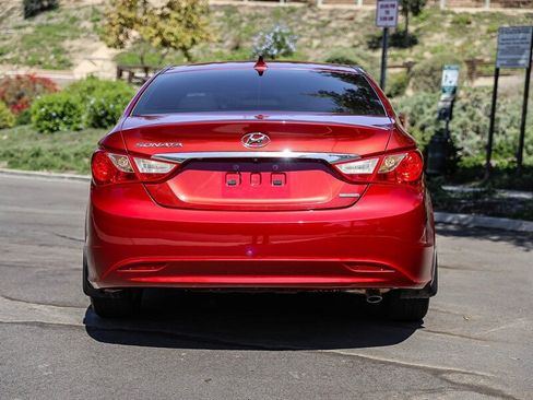 Used 2011 Hyundai Sonata Limited w/ Navigation Pkg 5 FWD image 4