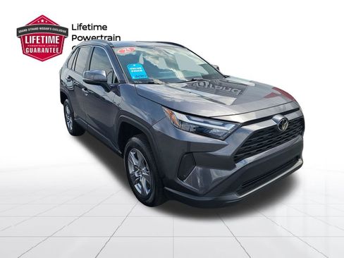 Used 2025 Toyota RAV4 XLE AWD/4WD image 5