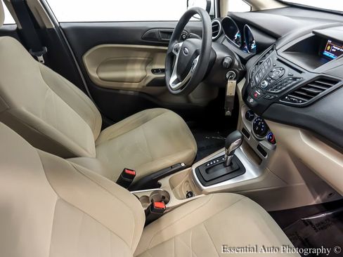 Used 2019 Ford Fiesta SE image 25