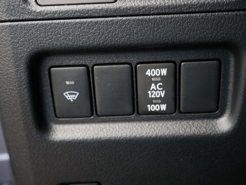 Used 2018 Toyota 4Runner TRD Off-Road Premium AWD/4WD image 27