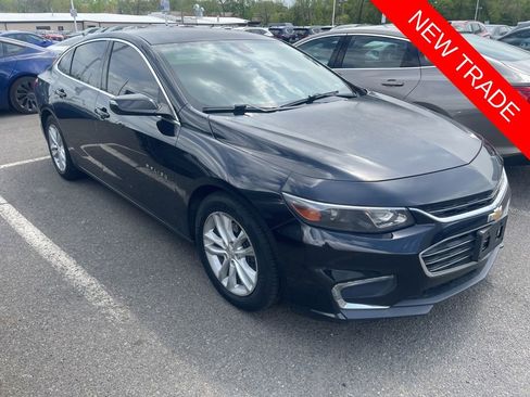 Used 2016 Chevrolet Malibu LT image 1