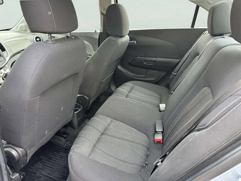 Used 2018 Chevrolet Sonic LT w/ Convenience Package image 11