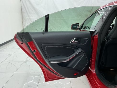 Used 2019 Mercedes-Benz CLA 250 image 24